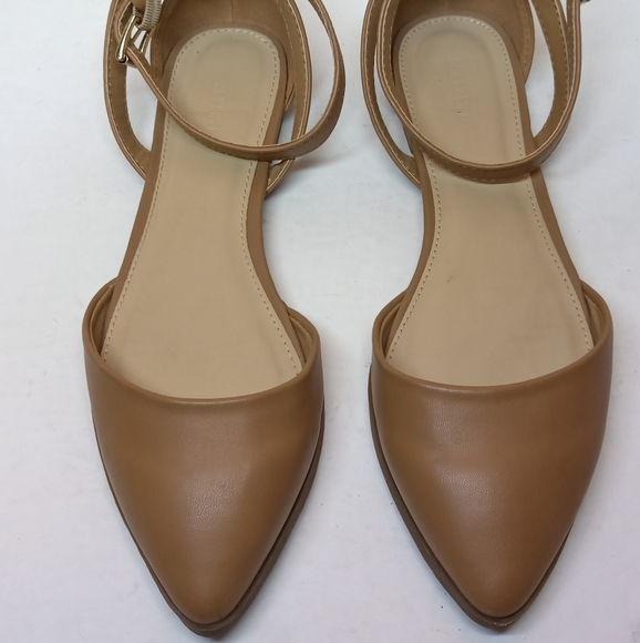 Forever 21 Shoes - Forever 21 Nude Flat Shoes Size 8 buckle strap